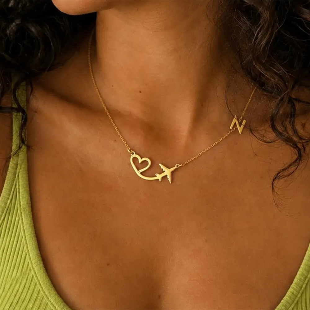 Women Fashion Names - Kalung Liontin Inisial Pesawat Berbentuk Hati